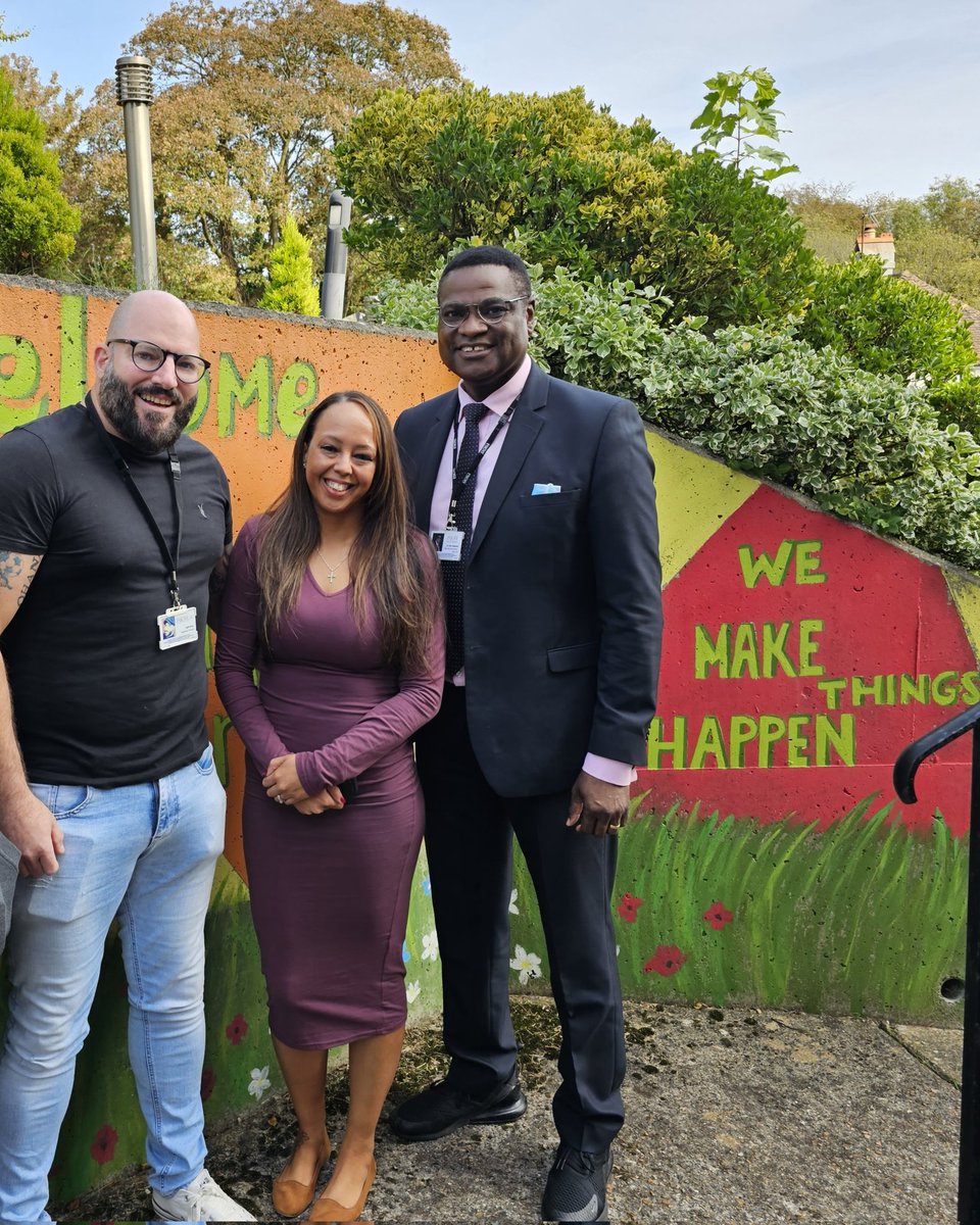 oluolasode's tweet photo. Great to visit some of our 'outstanding' and excellent services across Kent, seeing good examples of how co-creation and co-production enable clients to choose how they live their lives to achieve the best #mentalhealth care outcomes.  Thanks to all of our excellent colleagues. https://t.co/k4EUEjnw0Z