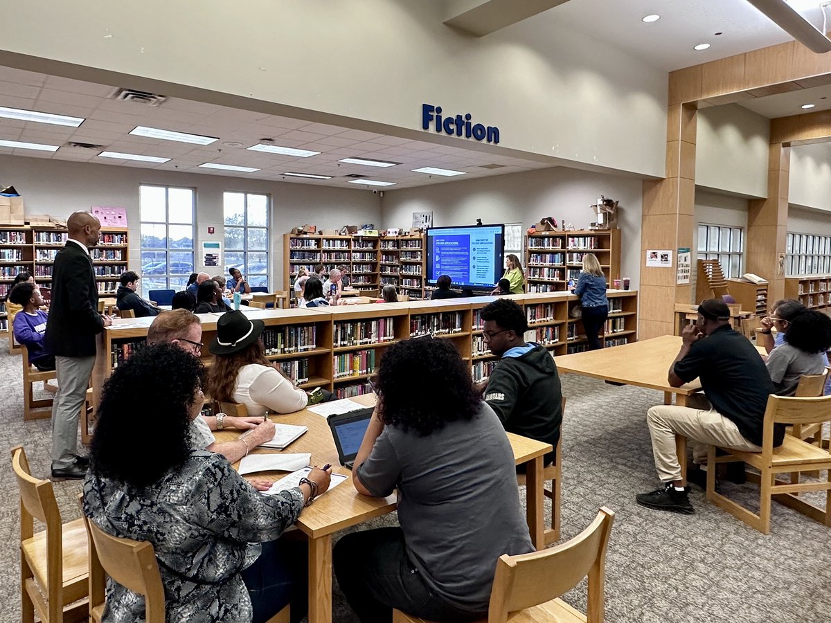 WHS hosted a GT-GS Senior College Advising Night for parents to discuss college apps! One of the best parts of the <a href="/WoodlawnGifted/">Woodlawn Gifted</a> Program is our one-of-a-kind, individualized Gifted/Great Scholars College Advising Program! <a href="/WoodlawnHighBR/">Woodlawn High</a> <a href="/EBRGiftedTalen1/">@EBRGiftedTalented</a> <a href="/ebrpschools/">East Baton Rouge Parish School System</a>