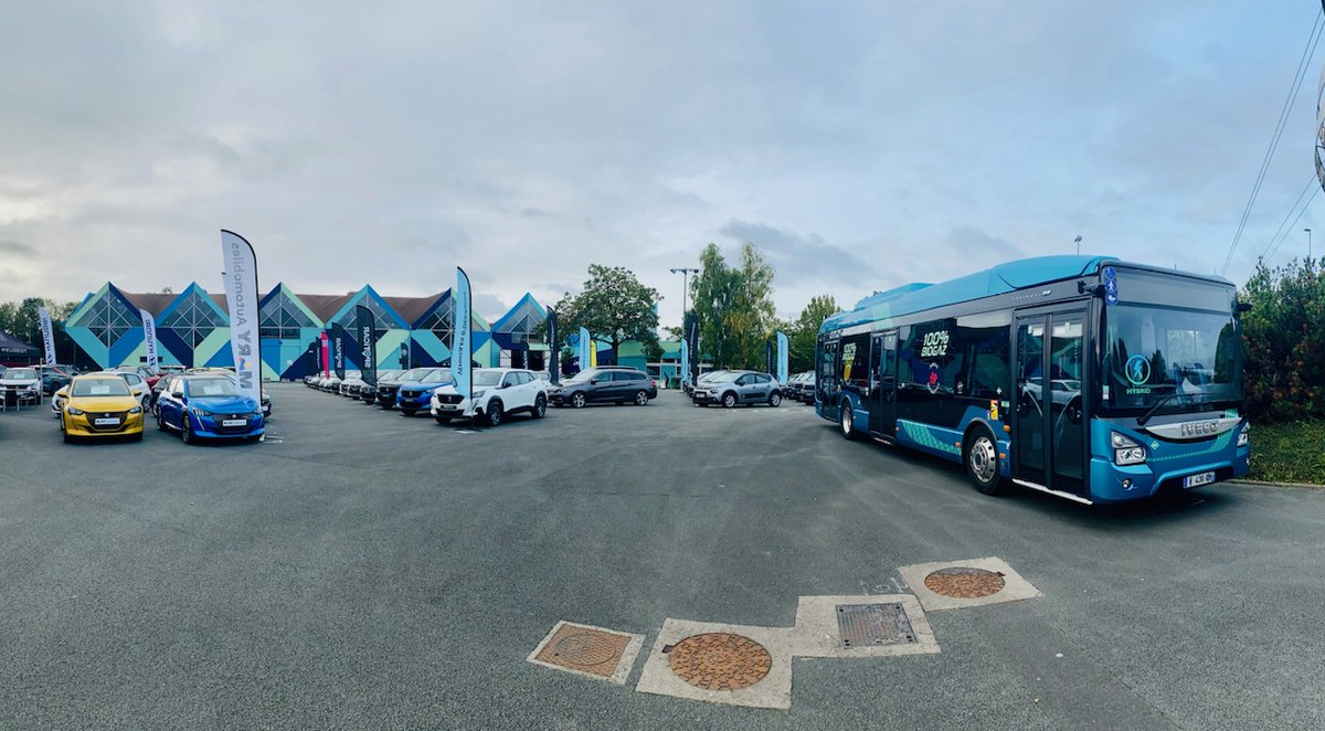 ametis_info's tweet photo. 🔵 Venez rencontrer l'équipe Ametis au Salon Auto-Moto-Mobilité les 29, 30 septembre et 1er octobre 2023 !

📍 Mégacité, Amiens
👉 Vendredi, samedi 10h - 20h et dimanche 10h - 18h

Vous aurez un aperçu des nouveautés bus et vélo chez Ametis et Buscyclette ! https://t.co/0HlBsxCXZN