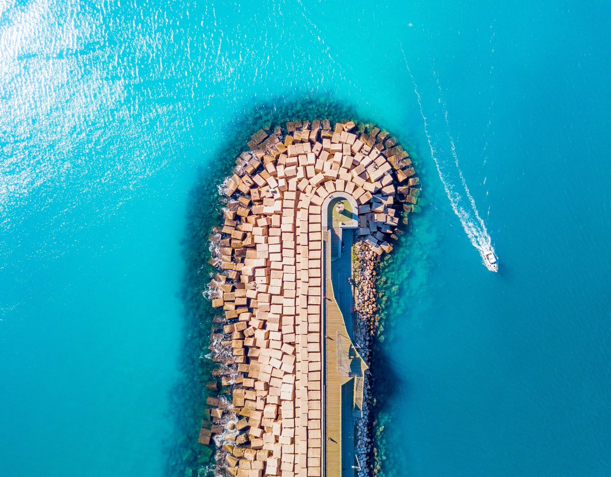 Photographer Willian Justen de Vasconcellos captured this stunning aerial shot during a trip to Spain in 2018. In his words, "A boring place seeing from below could be entirely different from above." 

📸 Willian Justen de Vasconcellos