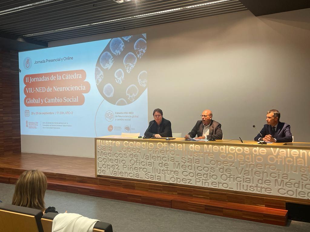 La Cátedra VIU- <a href="/FundacionNed/">Fundacion NED</a> en #Neurociencia Global y Cambio Social abrió ayer, de forma presencial, sus II jornadas, en el <a href="/IICOMV/">Colegio de Médicos de Valencia</a>.
El evento, que ha sido declarado de interés sanitario por @gvasanitat celebró sus ponencias y hoy continúa con talleres formativos online.