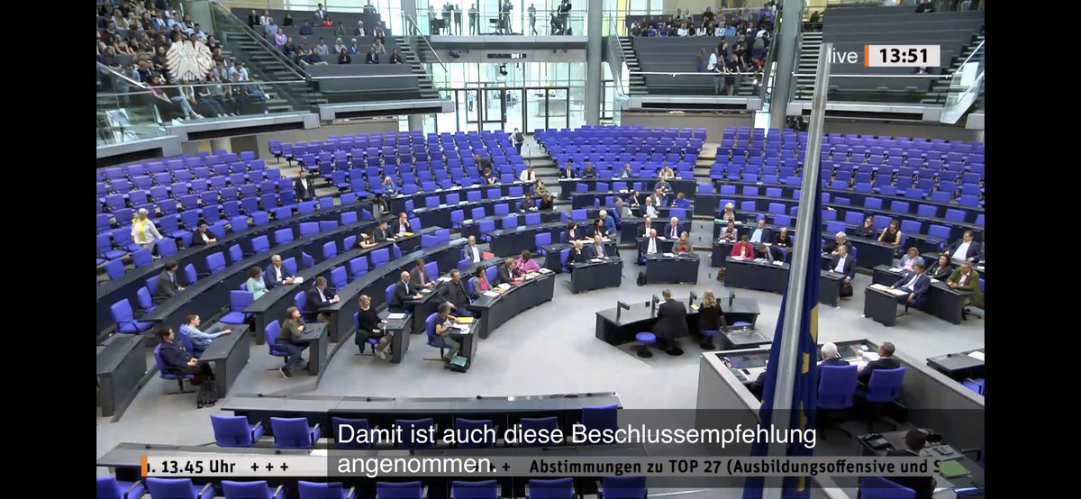 Ich habe mit gerade die Bundestagsdebatte um die Anträge der <a href="/dieLinke/">Die Linke</a> auf ein Sondervermögen für Bildung angeschaut. Unabhängig vom Ergebnis frage ich mich: Warum sitzen da so wenige Abgeordnete? Wie wichtig ist unseren Volksvertreter:innen das Thema? #bildungswendejetzt #twlz