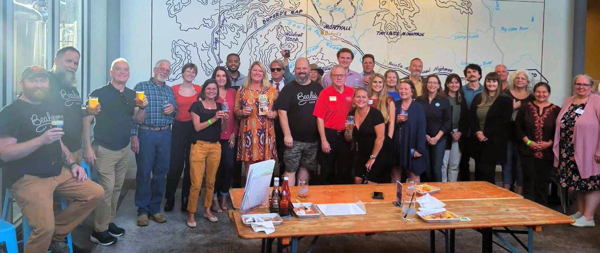 #NationalDrinkBeerDay at Beale's in Bedford!
#DestinationBedfordVA #BottledinBedford #VAisforCraftBeerLovers