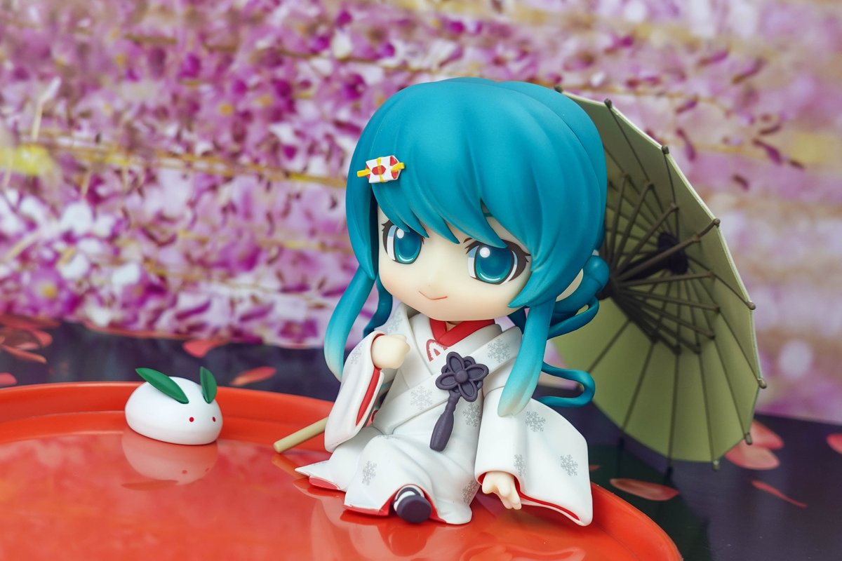 mneeokwo's tweet photo. #中秋の名月 #十五夜
#深夜の初音ミク撮影60分一本勝負  
#雪ミク #白無垢
#ねんどろいど 303 #goodsmile 
#初音ミク #Miku #初音未來 #VOCALOID https://t.co/bUYvLKGV5N