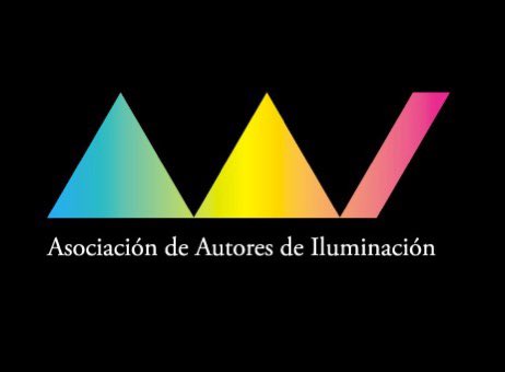 IESJesusMarin's tweet photo. 🎇 DPTO. IMAGEN Y SONIDO | Ayer el #alumnado del #S15II visitó el @TeatroDelSoho , donde pudo asistir a la presentación en Málaga de la Asociación de Autores de #Iluminación junto a su profesora Isa Padilla.
ℹ️ https://t.co/HeVBwuuQV2
#EquipoPolitecnico
#PolitecnicoMalaga https://t.co/hPGA7CsCVR