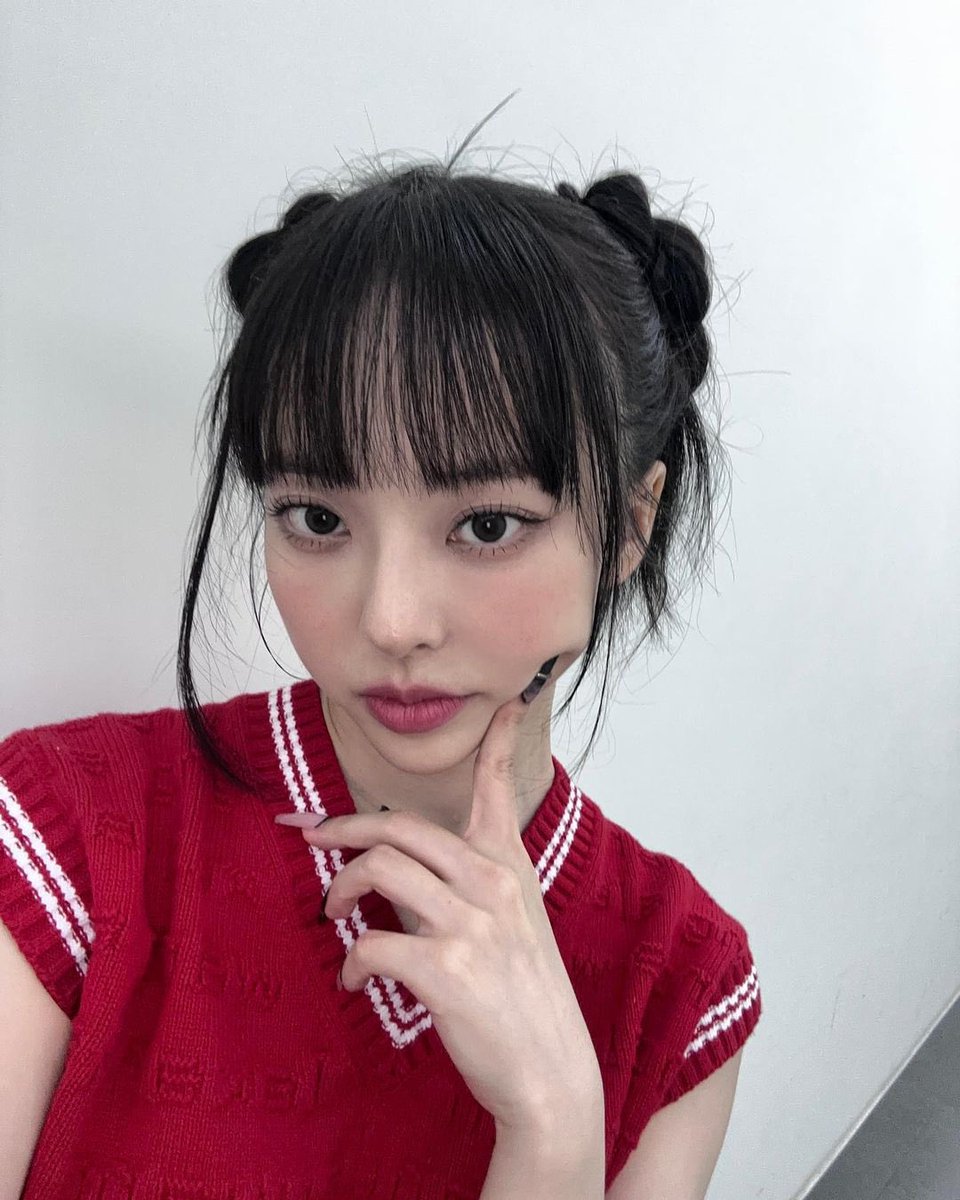 LOOΠΔ France 📡¹² HIATUS tweet media