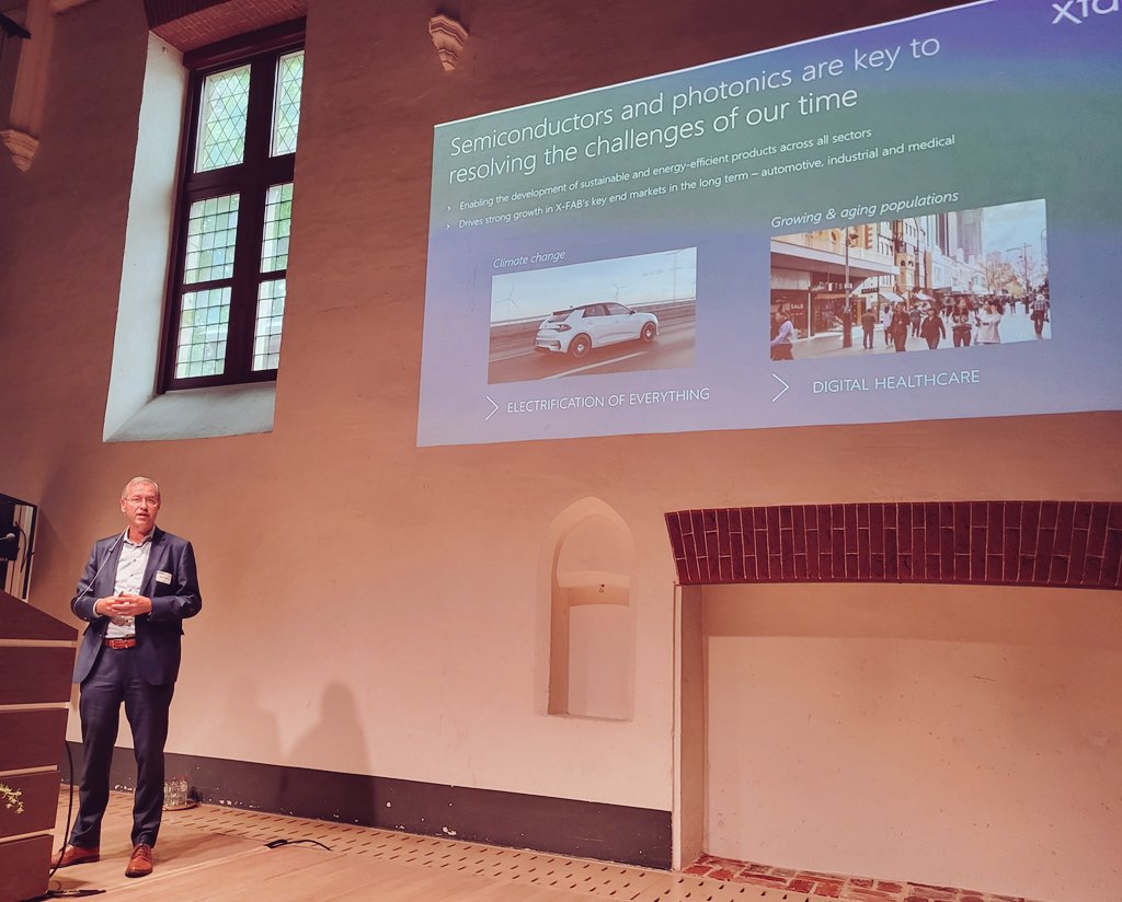 Photonics UGent tweet media