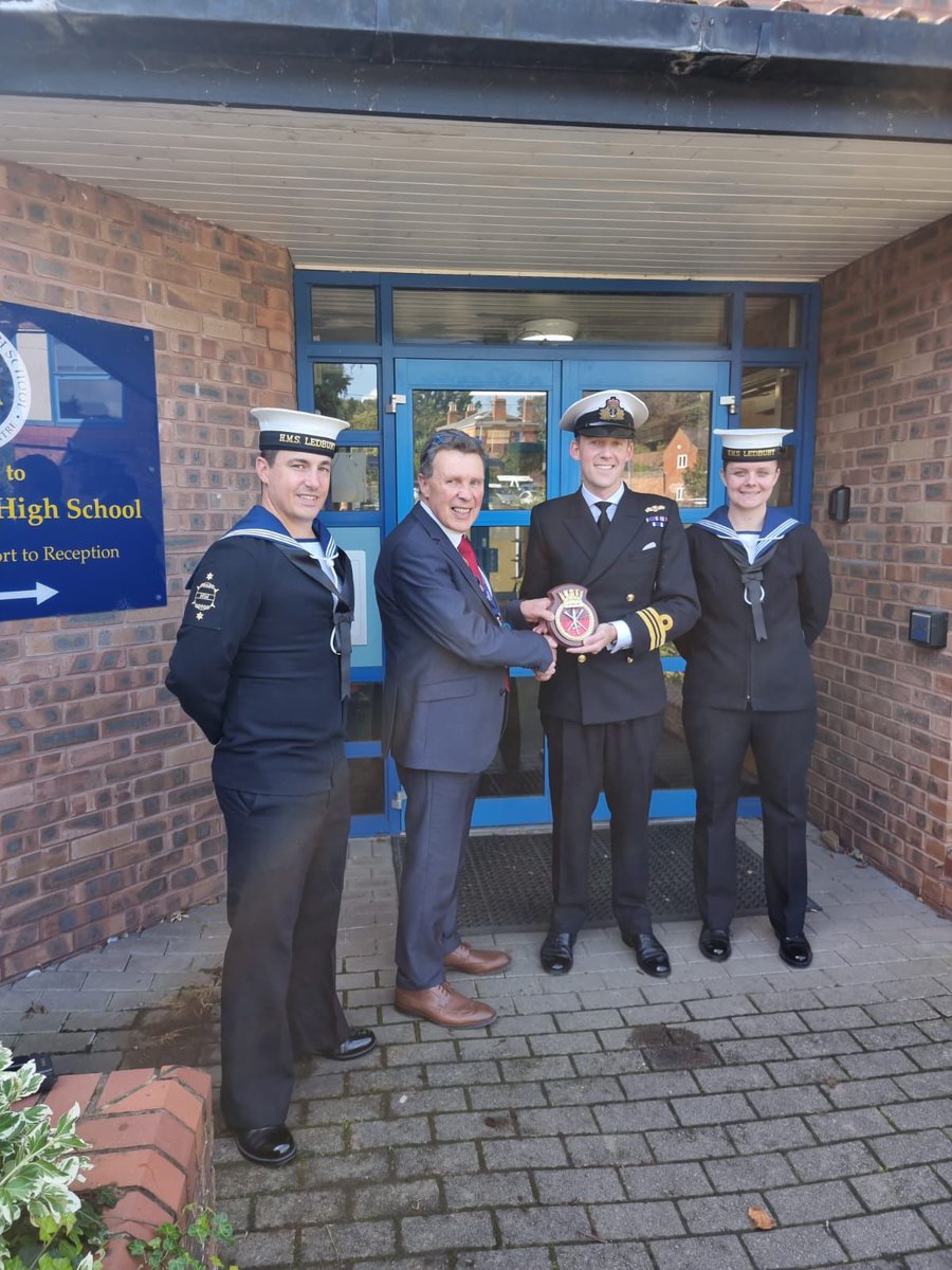 🔔 Update 1️⃣ It was a pleasure to meet with the Headmaster, Staff and Pupils of @JohnMasefieldVI this morning. A fantastic school doing great things for young people in the #Ledbury community.👏 It was an honour to present you with a our Ship's Badge and strengthen our ties.🤝