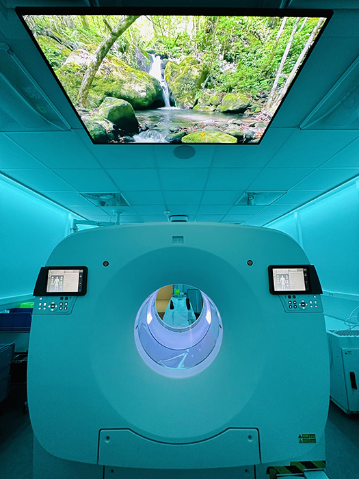 CHCoteBasque's tweet photo. Pays Basque #cancer #imagerie #Tepscan #médecine #nucléaire
Installation d'un Tep Scan Numérique en médecine nucléaire au @chcotebasque au bénéfice des patients suivis pour #cancer qui bénéficieront d'un examen + rapide et d'un #diagnostic + précis.
https://t.co/WYCyaD7cSq https://t.co/HcglaoZFkL