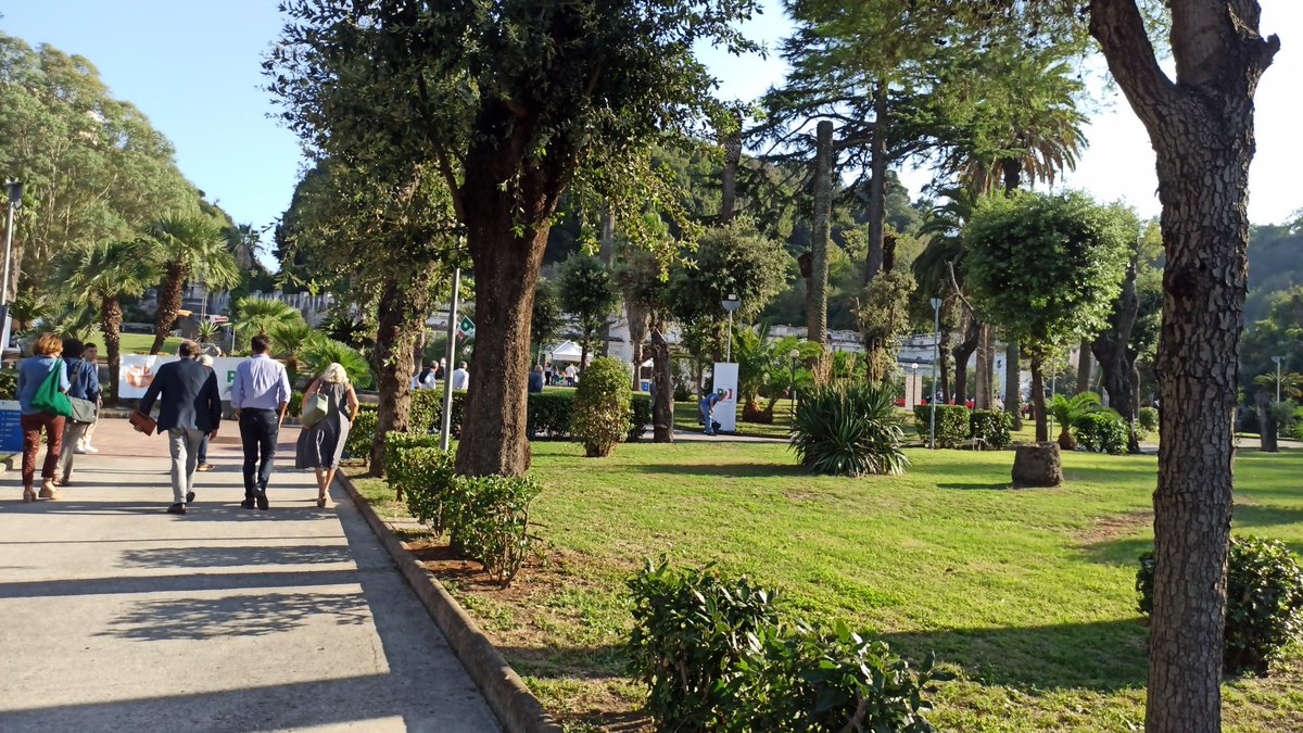 GDNapoliCentroS's tweet photo. Ieri alla giornata d'apertura della Festa dell'Unità del PD Napoli! 
L'evento continuerà fino a domenica 1 ottobre ❤🧡🌹
📍 Terme di Agnano, Napoli
. 
. 
. 
#PD #PDNapoli #FestadellUnità #Agnano https://t.co/n5AsbN7a9M
