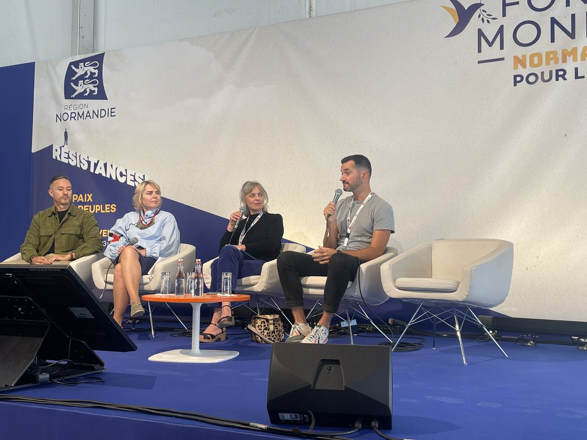 #Normandiepourlapaix Les réseaux sociaux ont été essentiels dans les premières minutes de la guerre pour donner des informations et communiquer entre nous. #Ukraine #Normandie  #Mistergéopolitix