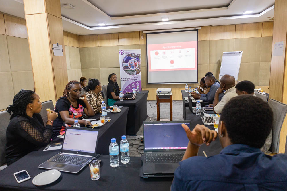yobrand_'s tweet photo. "Empowered entrepreneurs with digital marketing skills during our collaboration with Challenges Rwanda. Two intense days of learning, setting up Google My Business profiles, and refining strategies. 🚀 #YobrandGroup #EmpowerEntrepreneurs #DigitalMarketing" https://t.co/7mDLfYBQNU