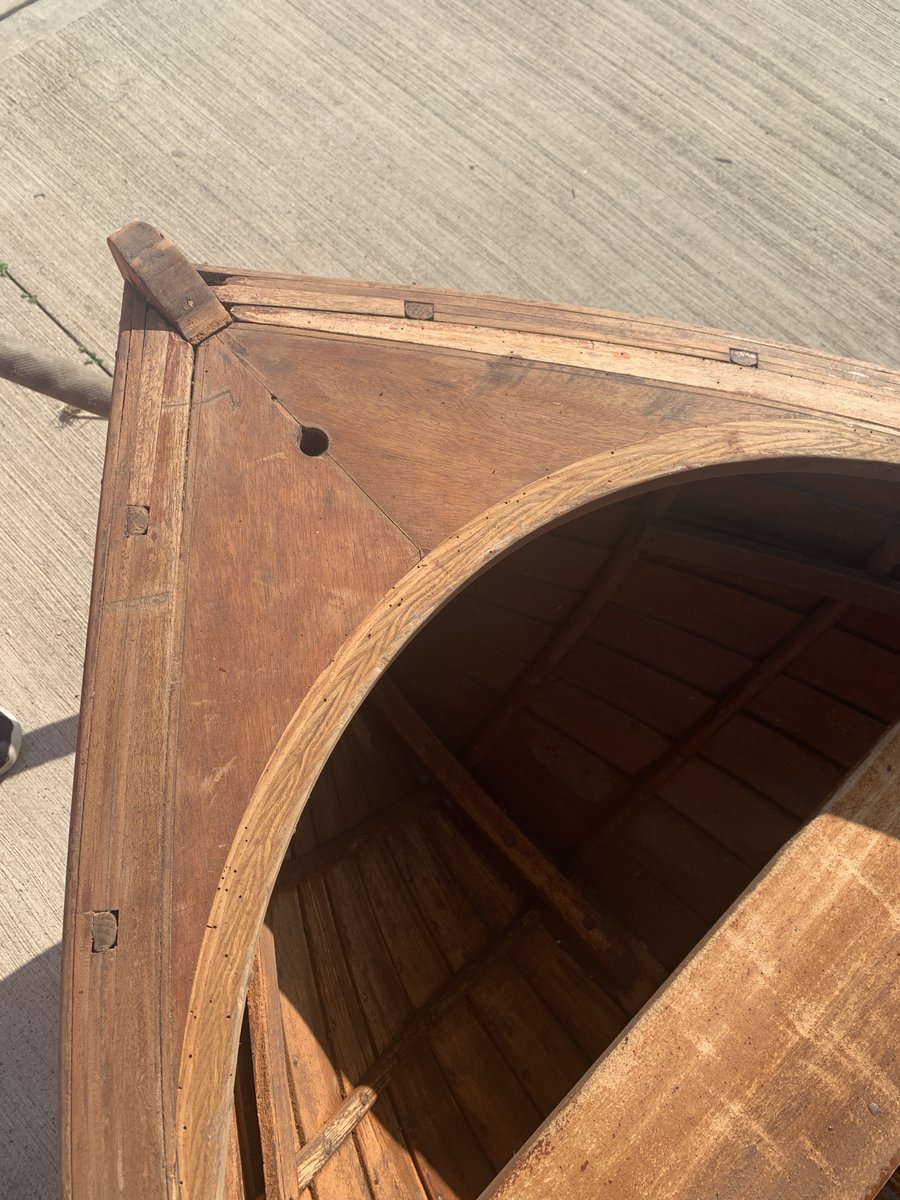 WhiteKnightHQ's tweet photo. #Amazing project just landed! This approx 93yr old rowing boat has been partially restored by the grandson of the original owner who has asked us for help in stripping the aged varnish from inside. We are going to test this with our #dryice blasting machine - results to follow! https://t.co/KP2FoNHr79