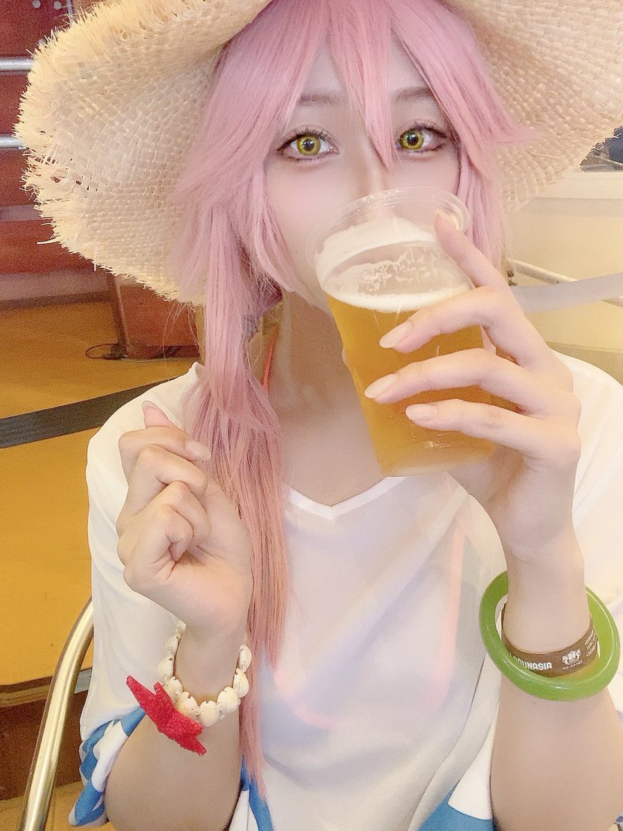 「#レイヤーだから盛れたと思った自撮り載せる事をお許しください押忍 」|ま〜めこﾁｬﾝのイラスト