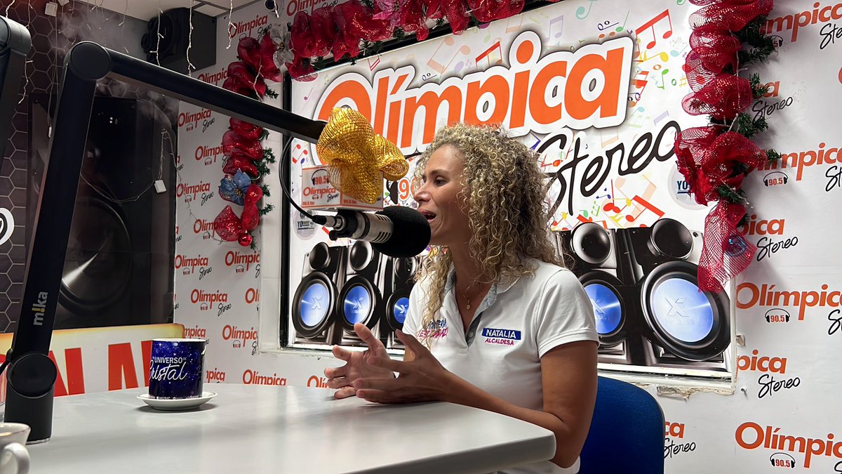 nlopezfuentes's tweet photo. ¡Buenos días!☀️

Estamos 🔴#AlAire en “Temprano es más bacano” de @OLIMPIKMONTERIA. Seguimos compartiendo nuestra fórmula E+J+E=P para que las familias de nuestra monterianas prosperen. 

#AlcaldesaNatalia #MonteríaEsCapaz https://t.co/mLIG4d71Cs