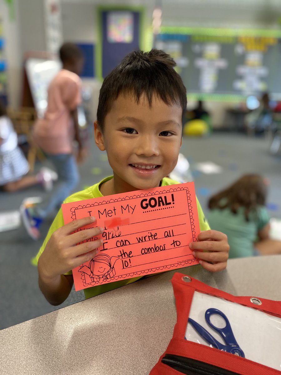 FPE1stGrade's tweet photo. Students are working hard and already meeting goals! 🌟 https://t.co/ijb4CC8Njl