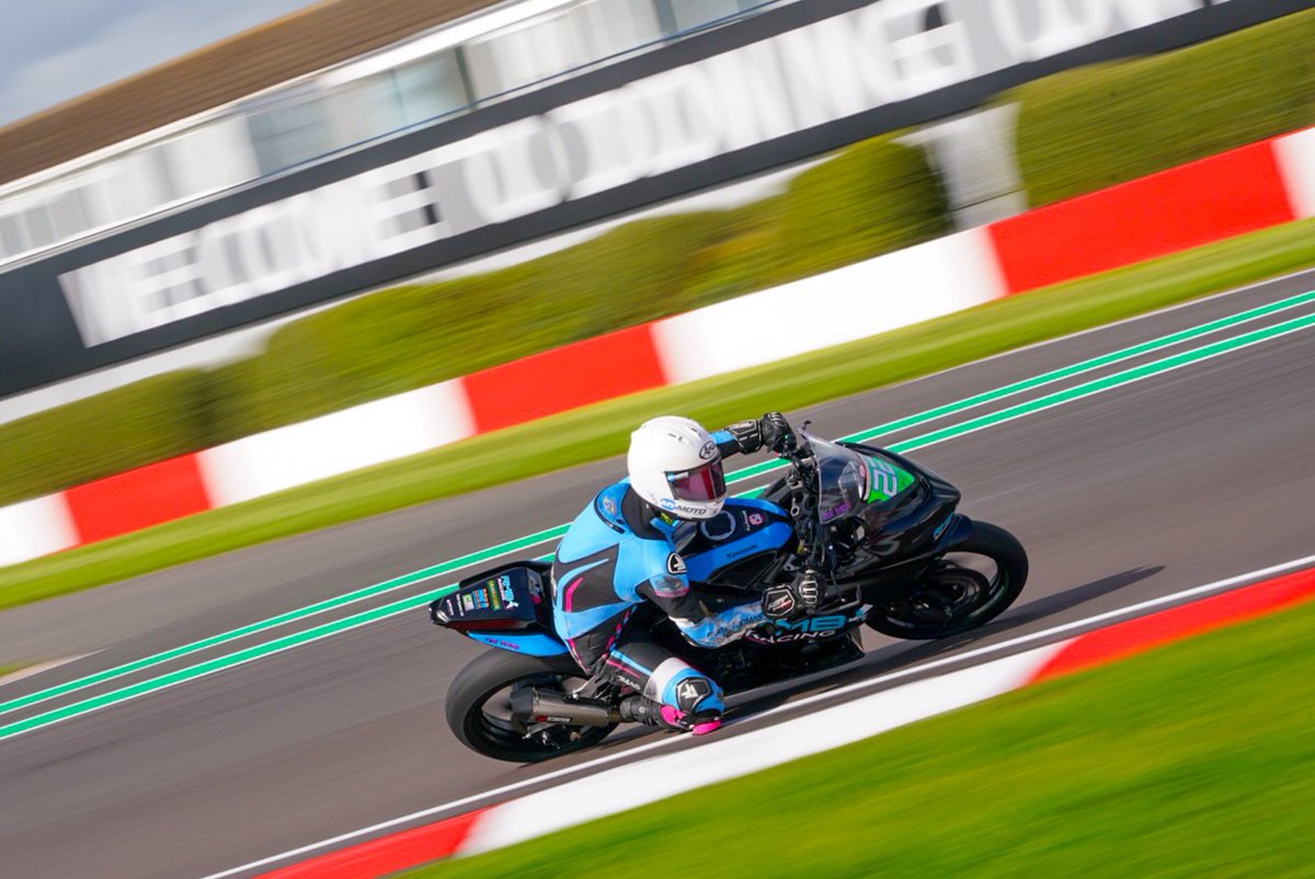 OfficialBSB's tweet photo. HEL Performance British Junior Supersport Championship with Motocourse - Wilkinson tops opening practice: https://t.co/pHlHr5mkiB https://t.co/nnMXcThkYO