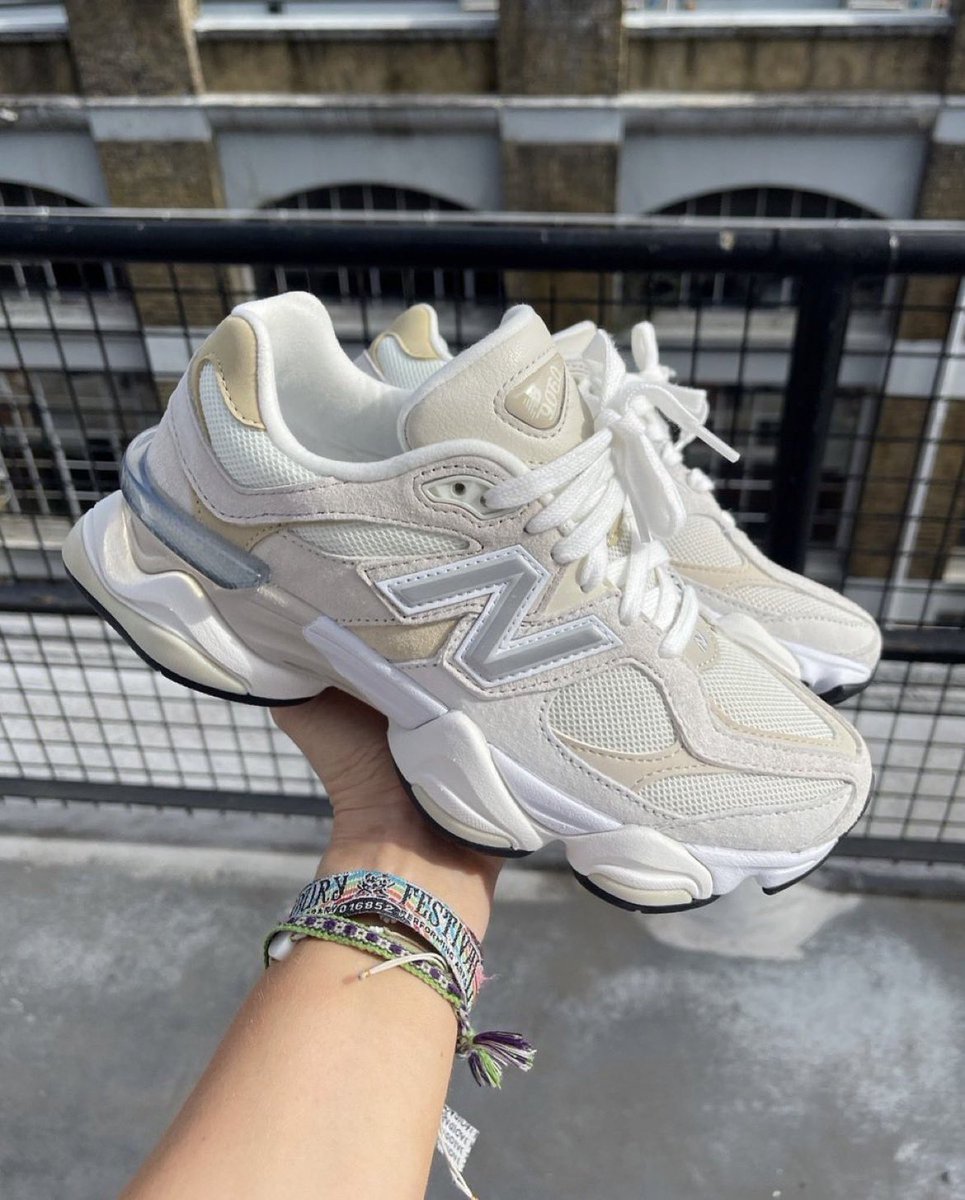 CaminoTV's tweet photo. Petite New Balance « Corn » dispo sur END les bg 👀

Lien affilié : https://t.co/ssoKn31K6I https://t.co/Xx0CXH4KHs