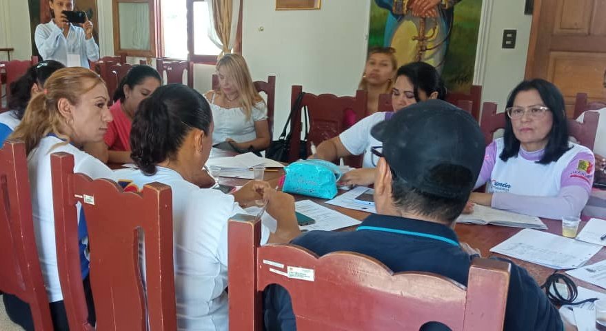 sucre_merida's tweet photo. 🎓 Reunión del Sistema de Misiones y Grandes Misiones del municipio Campo Elías evaluando y organizando los abordajes en el territorio.

@RedMisionSucre @gobernacionmrd https://t.co/lrSC5W92ty
