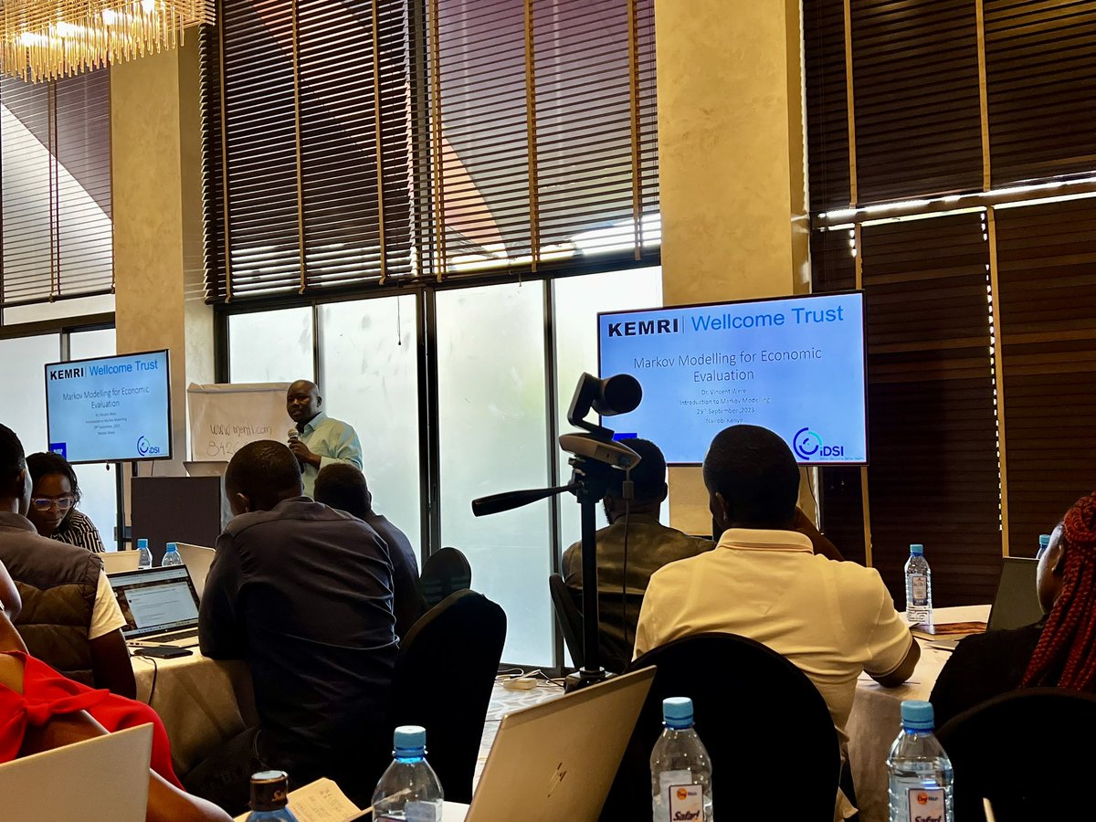 HERU_KEMRI_WT's tweet photo. The afternoon session has just started: Markov modeling.

#AfHESGTraining
#MarkovModeling
#CEA https://t.co/yos6Jnqagu