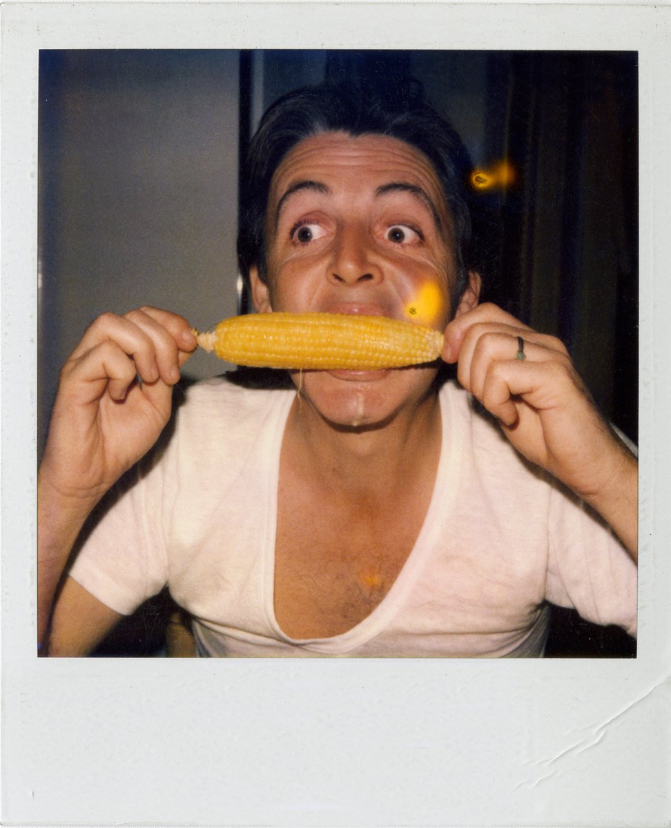 Let’s all have a great veggie day 🌽 - Paul 📷 by Linda McCartney