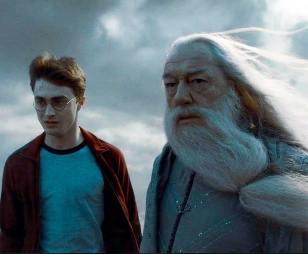 HPotterUniverse's tweet photo. Daniel Radcliffe pays tribute to Michael Gambon:

“With the loss of Michael Gambon the world just became considerably less fun. He was one of the most brilliant, effortless actors I’ve ever had the privilege of working with, but despite his immense talent, the thing I will remember most about him is how much fun he had doing his job. He was silly, irreverent and hilarious. He loved his job, but never seemed defined by it. He was an incredible story and joke teller and his habit of blurring the lines of fact and fiction when talking to journalists meant that he was also one of the most entertaining people with whom you could ever wish to do a press junket. The sixth film was where I got to spend the most time working with Michael and he made the hours spent in front of a green screen together more memorable and joyous than they had any right to be. I’m so sad to hear he has passed, but I am so grateful for the fact that I am one of the lucky people who got to work with him.” 🥹❤️
