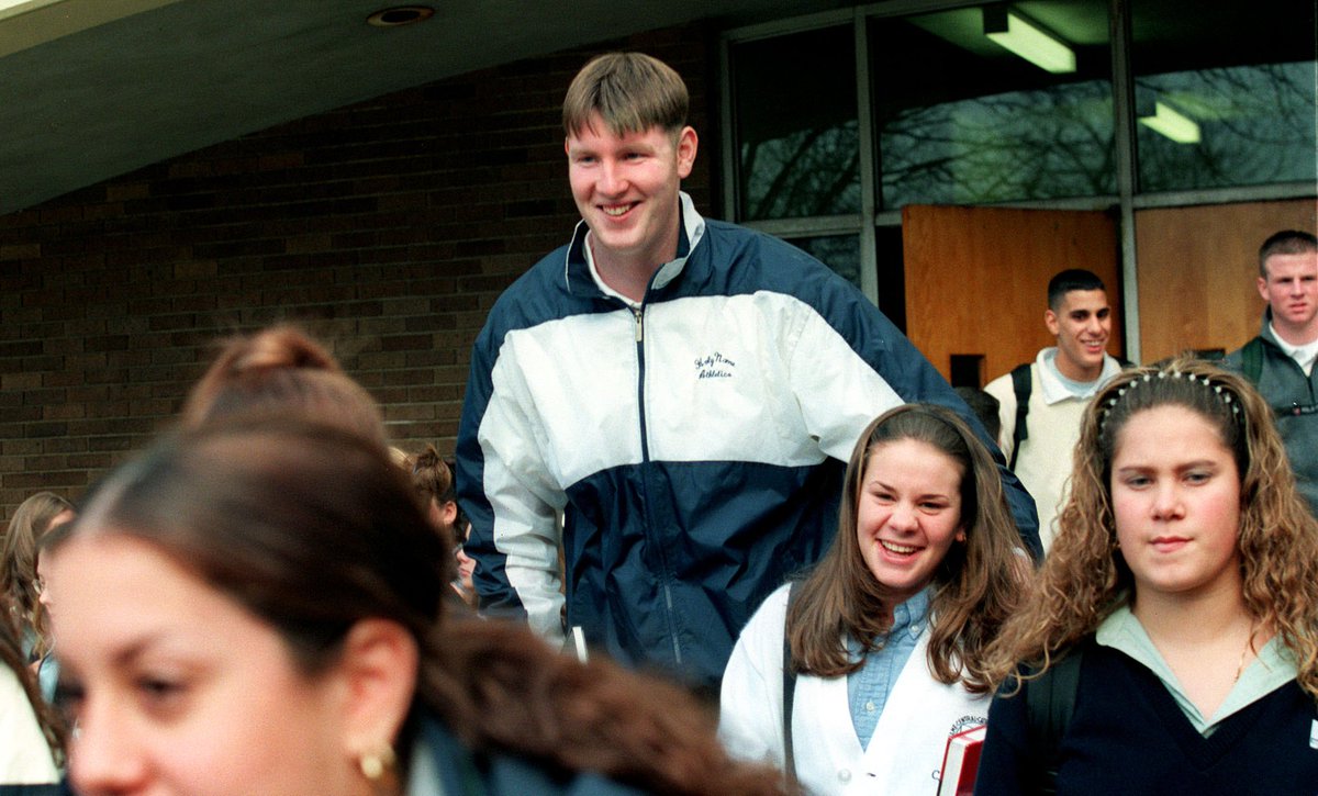 Hazy Pine Pictures tweet media