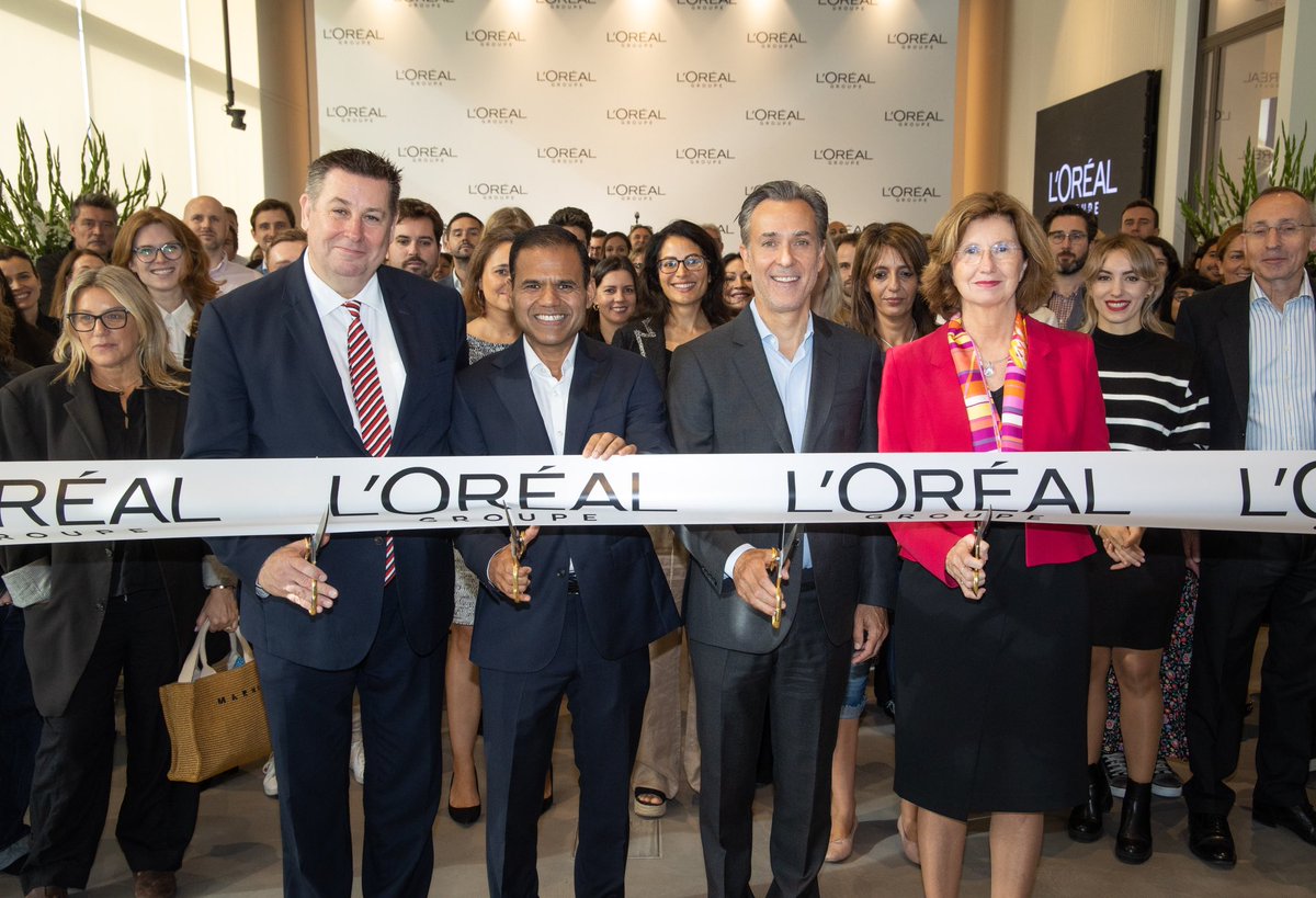 RajeshAgrawal's tweet photo. It’s fantastic to be at the opening of the new L’Oréal Headquarters in the White City Innovation District this morning. 

In this highly sustainable building, about 1000 people will work and over 10,000 hairdressers &amp; beauty advisors will be trained every year. 🇬🇧🇫🇷 https://t.co/D9X7mNX6kW