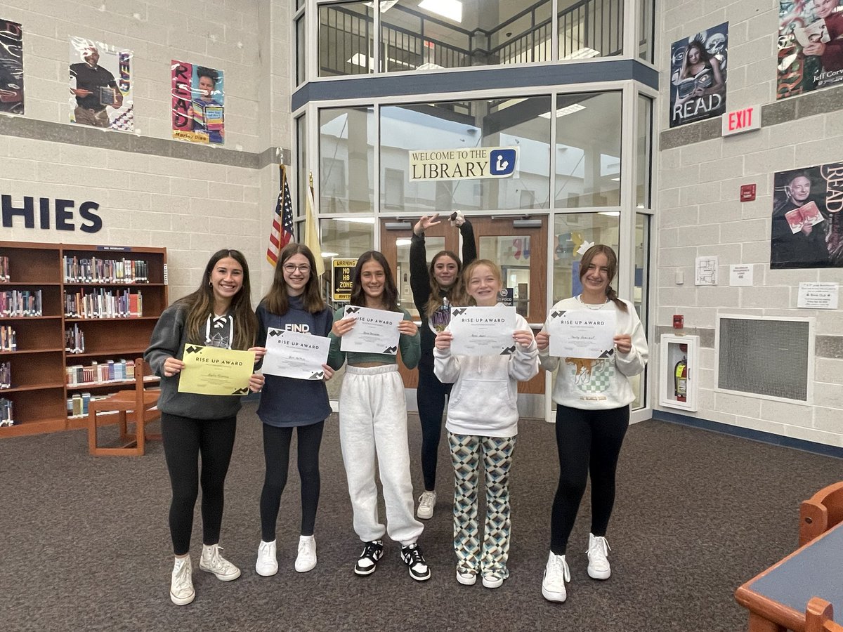 First RISE UP celebration in the 📚

Congrats everyone, and a special shout-out to Kaylee and Greyden for winning this months golden ticket! #RISEUP #charactered #Proud2bMillstone