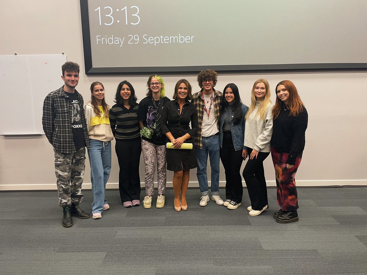 ashleyt_journo's tweet image. Such an interesting keynote speech from @susannareid100 today at @CardiffJomec to round off what has been an exciting first week of the MA! The industry advice shared with us was truly invaluable as following her career over the years has been so inspiring. #cardifftrained