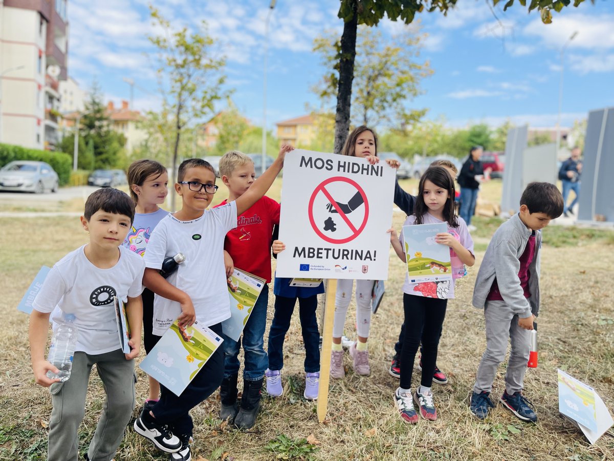 🌍 Embracing #CallToEarth month🌿

Our 2nd-grade students joined the 'Greenify & Purify Clean-Up' event 🌳 by the @EUKosovo. They cleaned green spaces with smiles! 😄💚Inspiring to see future leaders making a change in our environment. 🌱 

#ProtectOurPlanet #FinnishSchoolLife 🌿