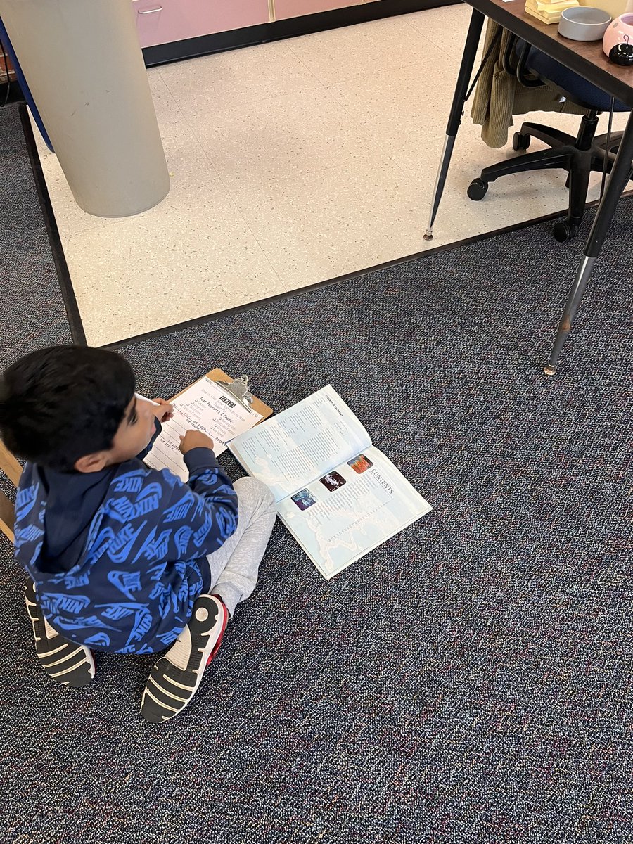 Writing about how nonfiction text feature help us better understand a text. #d25ML