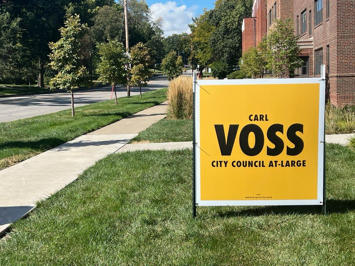 Earlier this week, I was joined by my friend Jim Lawson, who helped me install barn signs across Des Moines for supporters!

Thanks for your help, Jim!