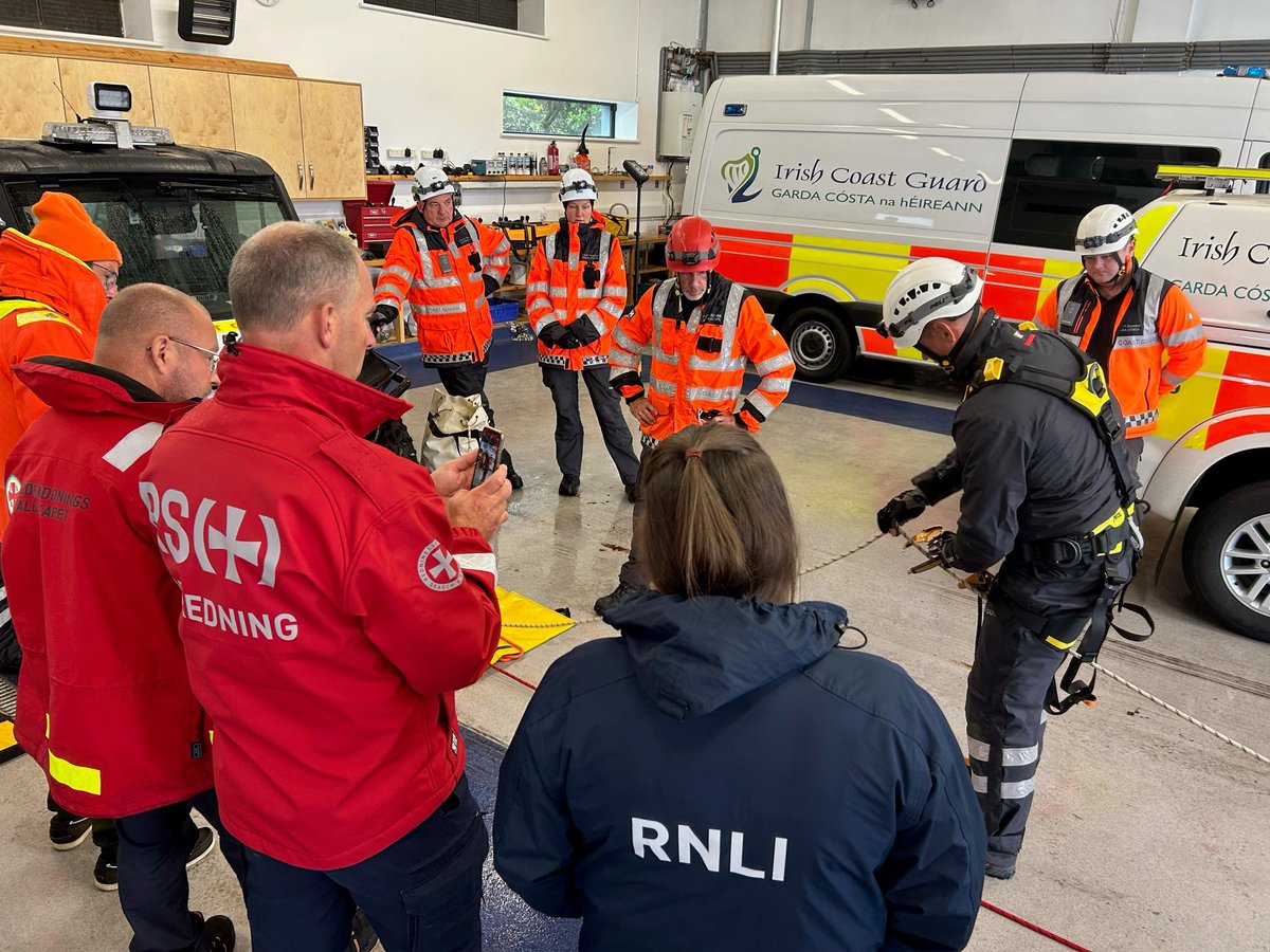 Irish Coast Guard tweet media
