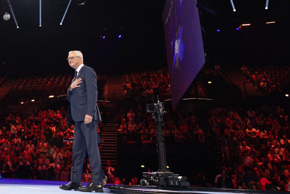 Quel accueil !

Merci aux experts-comptables d’être présents au quotidien pour accompagner nos entreprises. Vous êtes indispensables à l’économie française.