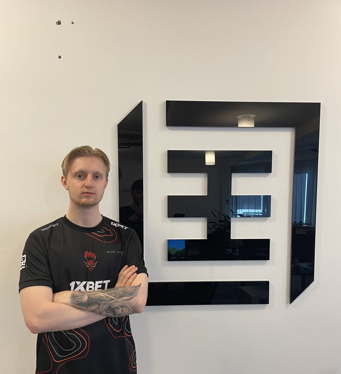 Linus Holtäng tweet media