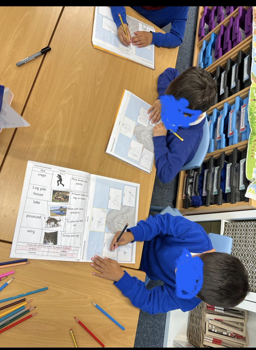 MrsJina2's tweet image. Year 1  has boxed up their story today and created their story mountain 🗻✍️📝 @MrsBinnsSMPA @DeltaSouthmere @Talk4Writing

#EnglishLesson #WritingLesson #Creatingstories #StoryPlanning #NarrativeText #FictionText #Vocabulary #Year1 #DeltaSouthmere #Bradford #BeTheBestYouCanBe