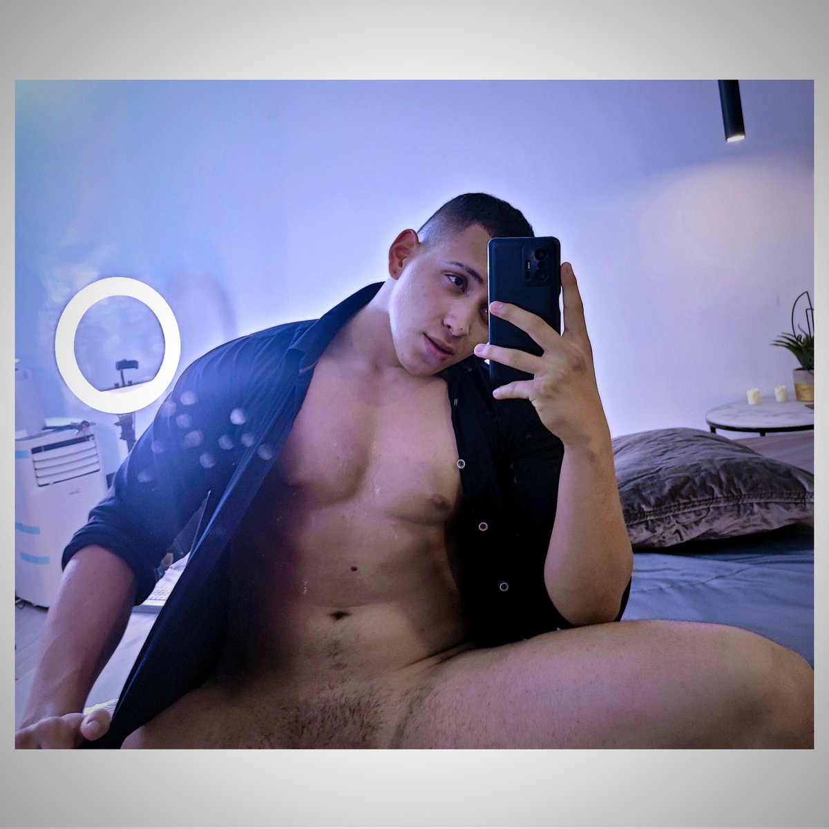 Lucasantosmodel's tweet photo. Buenos días 🌞!
 Quieren que les lleve el desayuno hasta la cama 👀? https://t.co/76Cc54SIqa