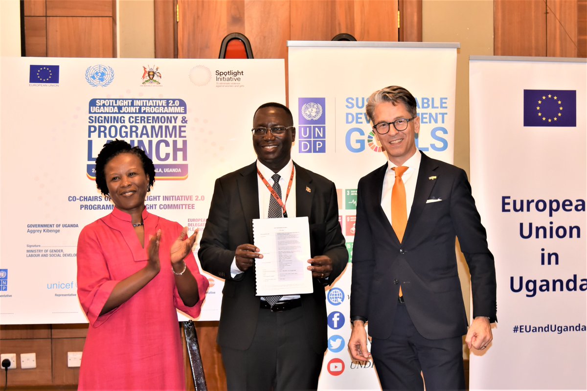 At a colourful ceremony today, the European Union 🇪🇺 #TeamEurope and the United Nations🇺🇳 @UNinUganda renewed @GlobalSpotlight Initiative, a vital partnership to support Uganda 🇺🇬 @GovUganda fight #GenderBasedViolence and promote sexual and reproductive health and rights #SRHR.