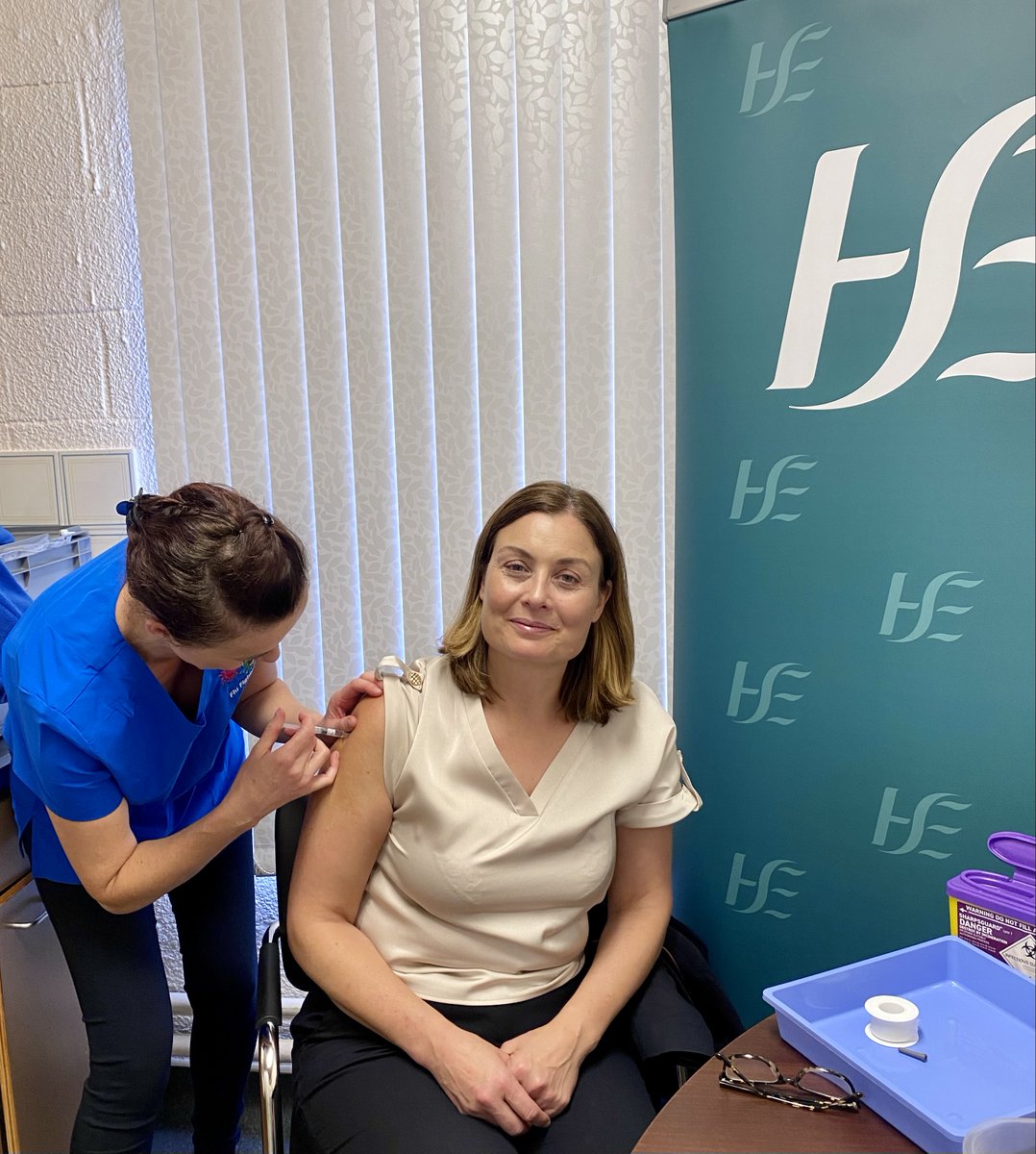 StaffNewsWNW's tweet photo. @CHO2west Senior Management Team were first in line today to support the #HCWAutumnVaccinationCampaign
An onsite clinic provided the team an opportunity to avail of both the Flu and Covid 19 vaccines.
💉Campaign launch - October 3rd
#GetWinterReady - https://t.co/3P00GdGYft https://t.co/2tjHysvPhg