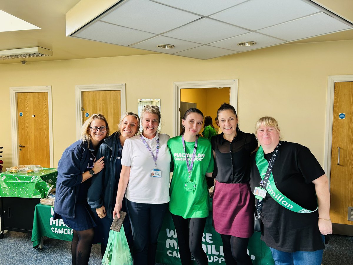 CNSmcr's tweet photo. Layla and Lorraine doing their bit (by eating cake) and supporting our colleagues over at the Macmillan team for their #MacmillanCoffeeMorning Great work being done by this fabulous team 💚 @PalliativeMCR #macmillan @mcrlco #teamlco #foodfortification #highcalorie #cake https://t.co/ib0vKNauCB