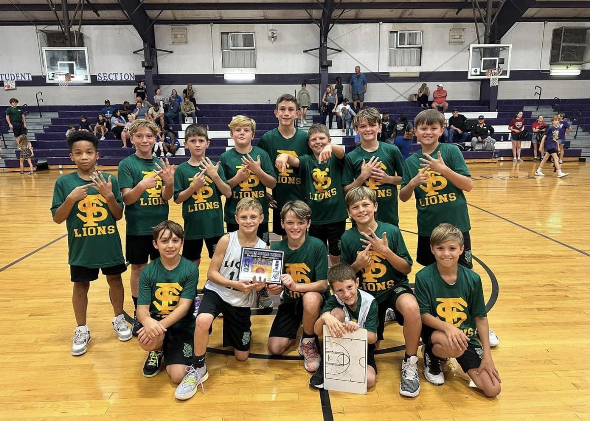 Congrats to our 5-6th grade teams on a great season! 
🦁 5th grade went undefeated
🦁 6th grade went undefeated last year and this year while finishing the season as the closing tournament champions 🏆