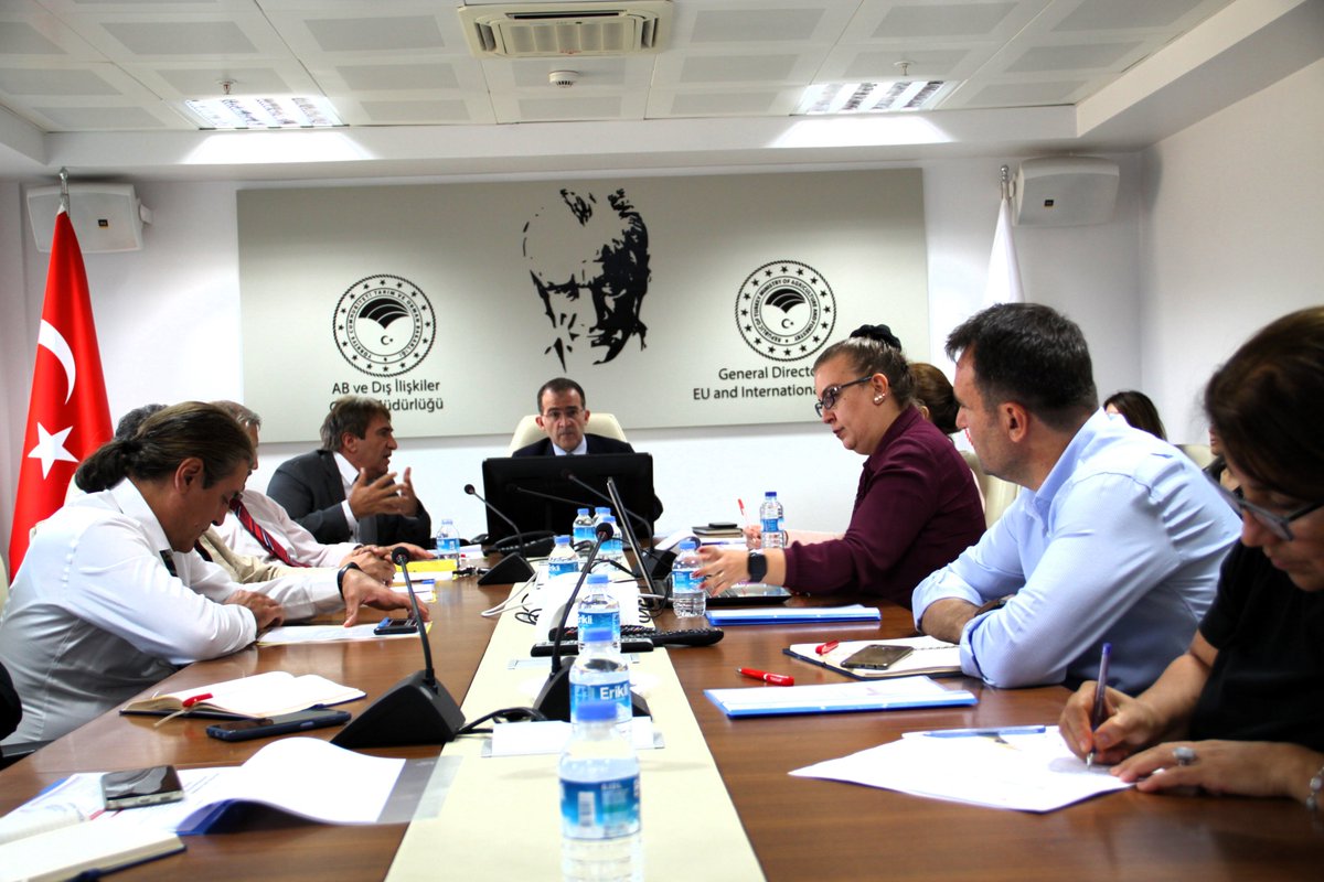 TUCSAP Projesi kapsamında üniversitelerle işbirliği olanaklarının geliştirilmesine ilişkin, Konya Gıda ve Tarım Üniversitesi Rektörü, Mütevelli Heyeti Başkanı ve akademik ekip üyelerinin katılımı ile bir toplantı gerçekleştirildi.