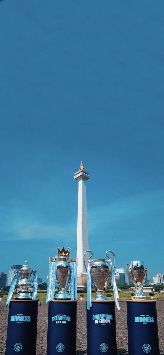 iRqMci9's tweet photo. 𝘛𝘏𝘌 𝘘𝘜𝘈𝘋𝘙𝘜𝘗𝘓𝘌 ✨ https://t.co/ESRim080Hf