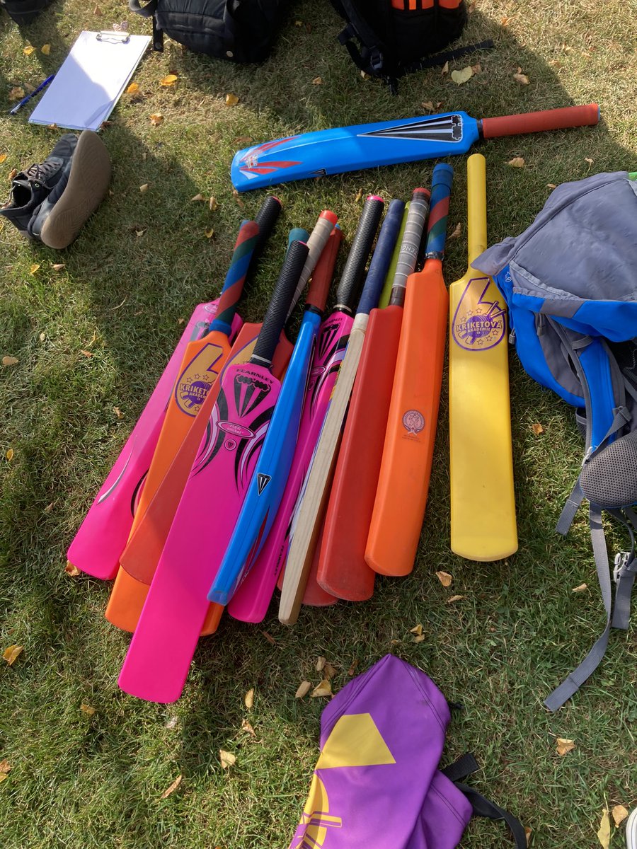 Esther de Lange tweet media