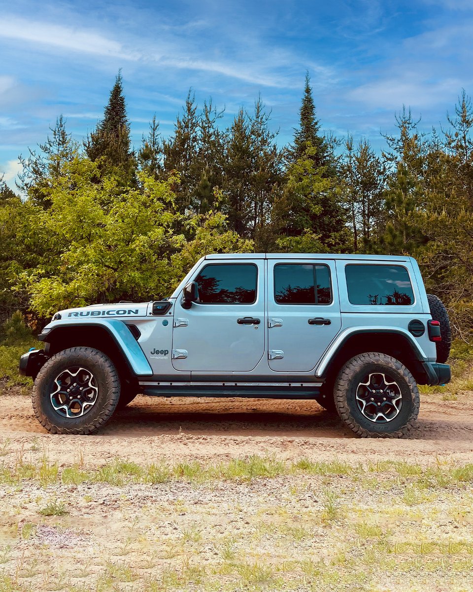 Jeep's tweet photo. Our side portrait. 🎨

📸 Derrick V. https://t.co/SEIPq9so3n