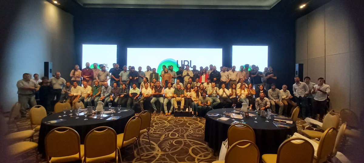 UPLArgentina's tweet photo. ¡Fuimos un montón! Gracias a todos los que participaron de un nuevo #UPLMeetingPoint NOA-NEA en Tucumán 🙌🏻✅ Presentamos nuestras últimas novedades #OPTIMAT, #JUMPSTART y #KURANTO y nos actualizamos sobre los temas que nos ocupan esta campaña. https://t.co/KXnhoOzoTh