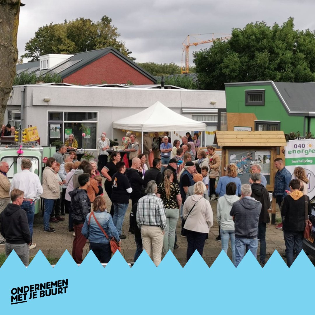 De Eindhovense wijk t’ Ven verwelkomt een nieuw buurthuis

Een van de huurders bij het bewonersbedrijf ‘Energie 040’. Door hulp van Energie 040 heeft het buurthuis tweedehands zonnepanelen kunnen kopen en plaatsen.

Kijk hier voor meer informatie: facebook.com/hetstruikske/