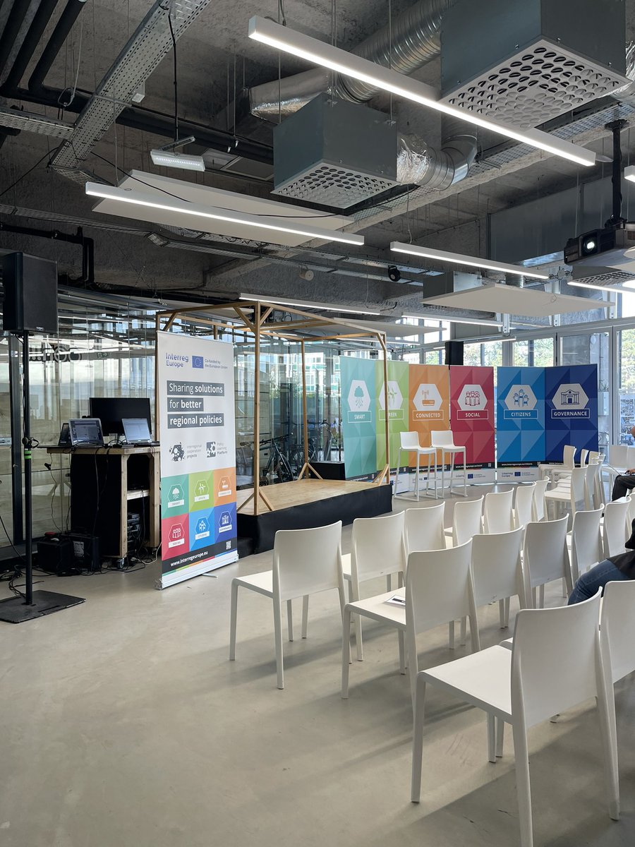 AccelerateGDT's tweet image. 💫@AccelerateGDT could not miss the @interregeurope #ProjectTrainingDays in Lille! Looking forward to pass the knowledge and learnings to the rest of the partners!