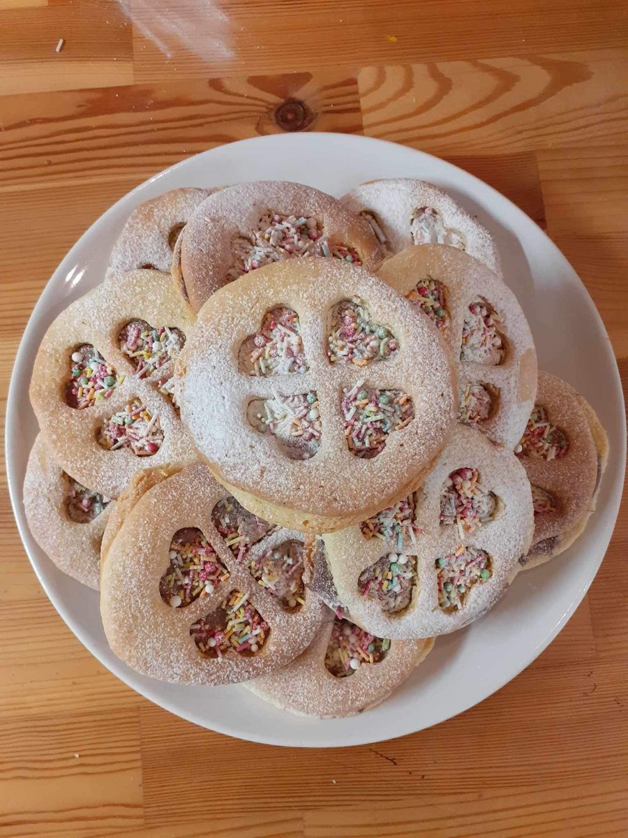 Rachel Tomlinson FRSA #ubuntu tweet media